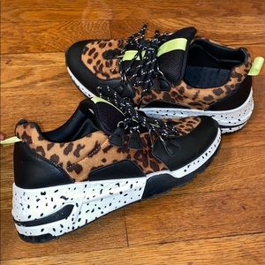 STEVE MADDEN SNEAKERS/TENNIS SHOES